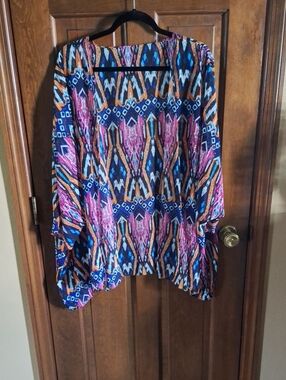 Women’s Vibrant Multicolor Print Semi-sheer Kimono